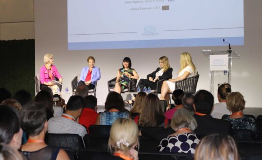 an all female panel speaking at cruise conversations live conference